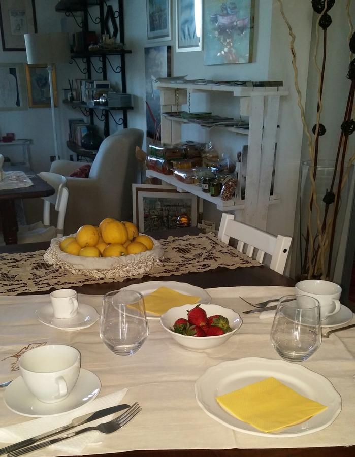 Ifioridisicilia Bed & Breakfast Campofelice Di Roccella Eksteriør bilde
